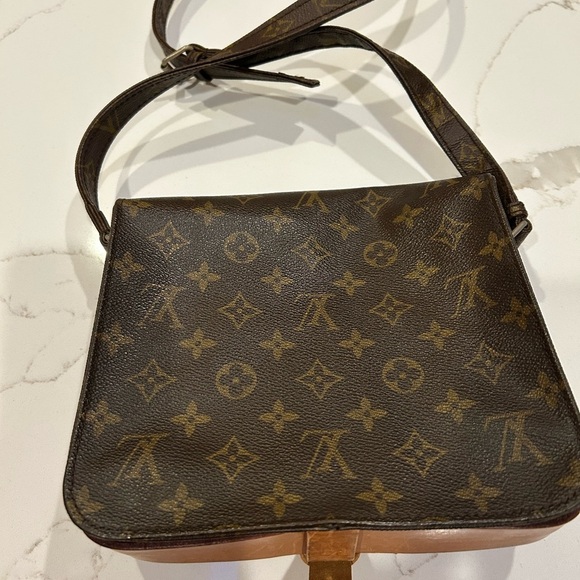 LOUIS VUITTON Cartouchiere MM Shoulder Bag Monogram Leather  Louis Vuitton Cartouchiere MM